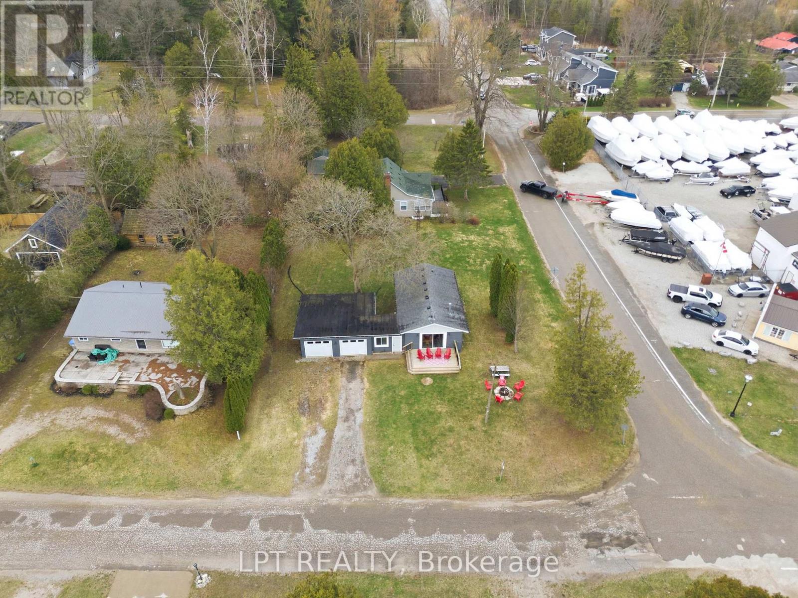 7597 Biddulph Street, Lambton Shores, Ontario  N0M 2L0 - Photo 35 - X12986112