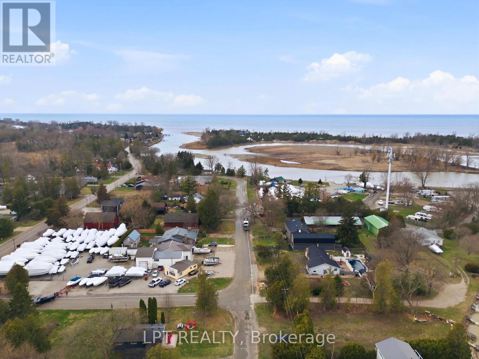 7597 Biddulph Street, Lambton Shores, Ontario  N0M 2L0 - Photo 39 - X12986112