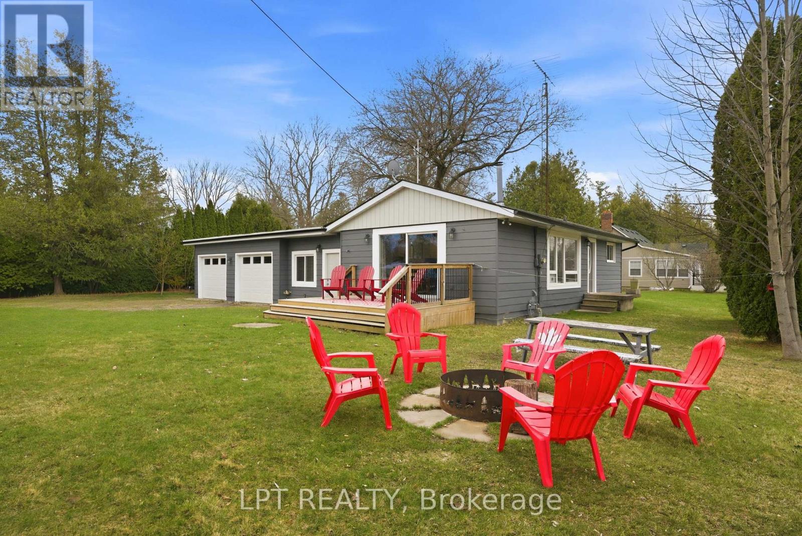 7597 Biddulph Street, Lambton Shores, Ontario  N0M 2L0 - Photo 4 - X12986112