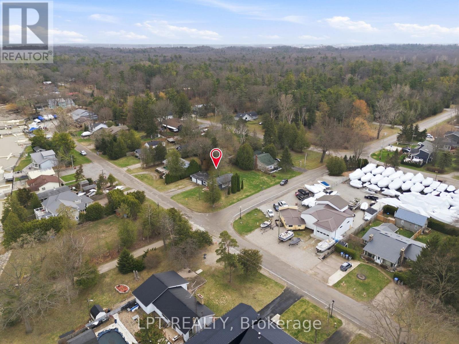 7597 Biddulph Street, Lambton Shores, Ontario  N0M 2L0 - Photo 42 - X12986112