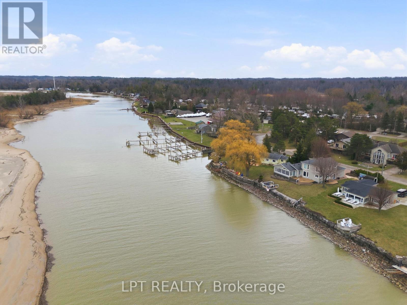 7597 Biddulph Street, Lambton Shores, Ontario  N0M 2L0 - Photo 47 - X12986112