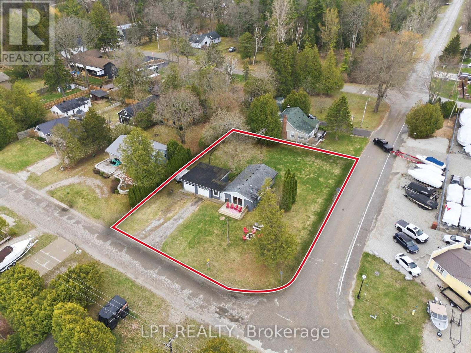 7597 Biddulph Street, Lambton Shores, Ontario  N0M 2L0 - Photo 7 - X12986112