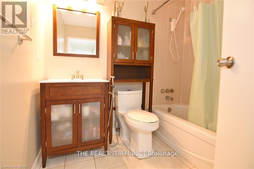 808 - 135 Baseline Road W, London South, Ontario  N6J 4W4 - Photo 21 - X12986120