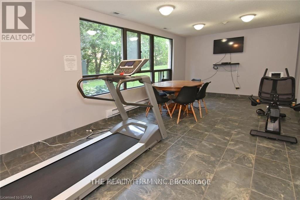 808 - 135 Baseline Road W, London South, Ontario  N6J 4W4 - Photo 26 - X12986120