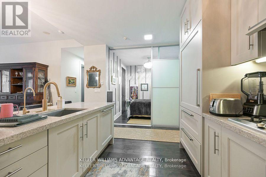 616 - 29 Queens Quay E, Toronto, Ontario  M5E 0A4 - Photo 16 - C12986118