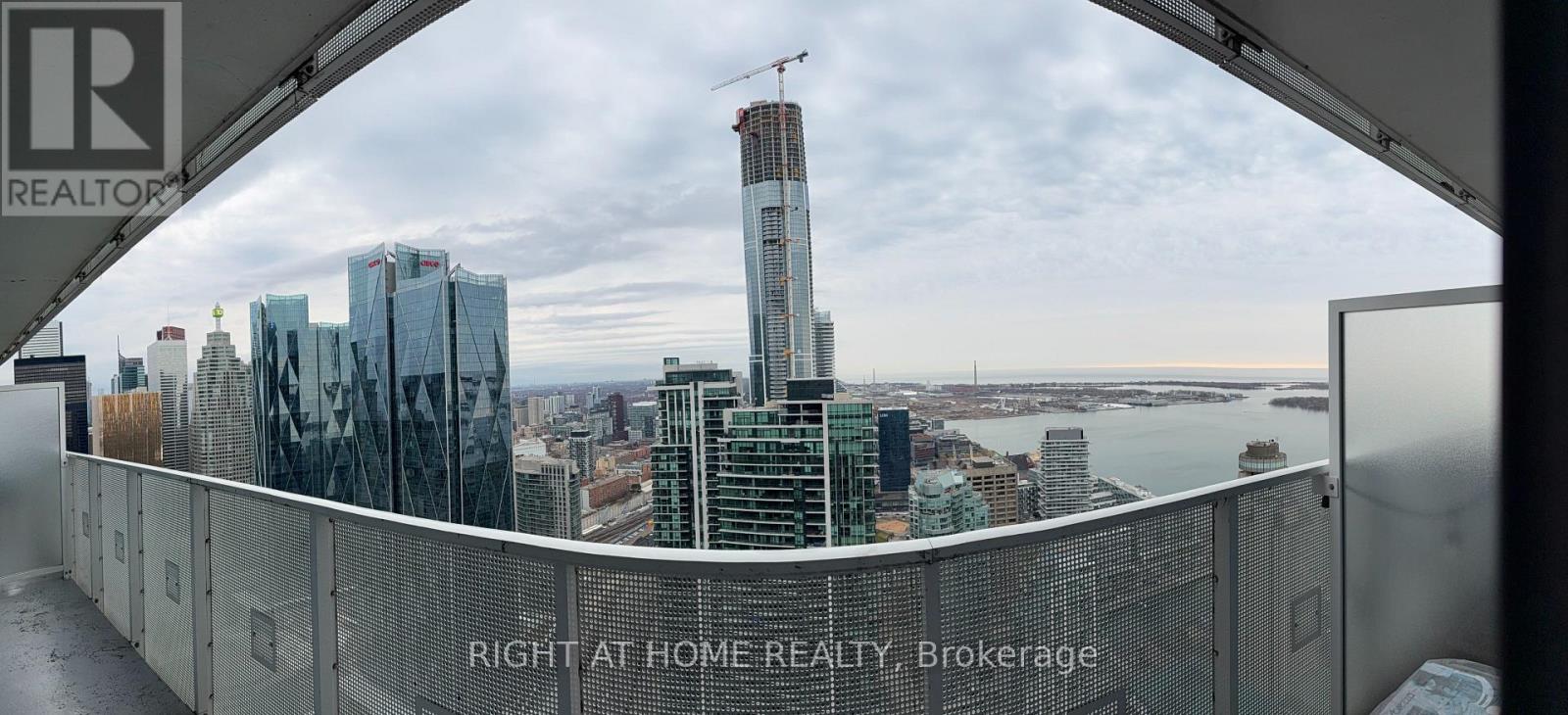 5605 - 88 Harbour Street, Toronto, Ontario  M5J 0C3 - Photo 11 - C12986086