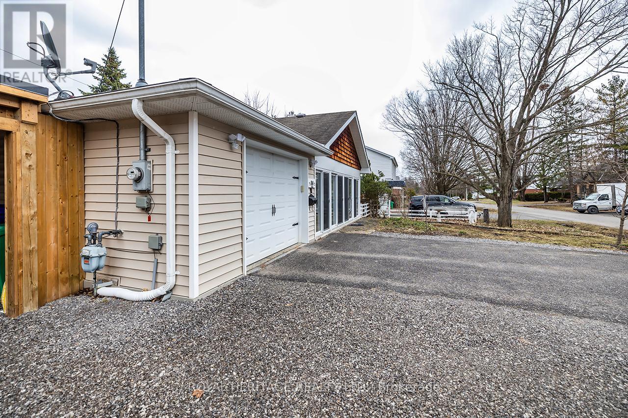84 Nevin Avenue, Peterborough, Ontario  K9J 6E8 - Photo 3 - X12883964