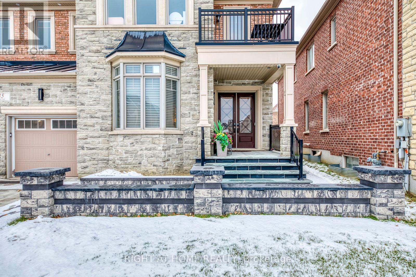 45 Torgan Trail, Vaughan, Ontario  L4H 3X6 - Photo 2 - N12986116