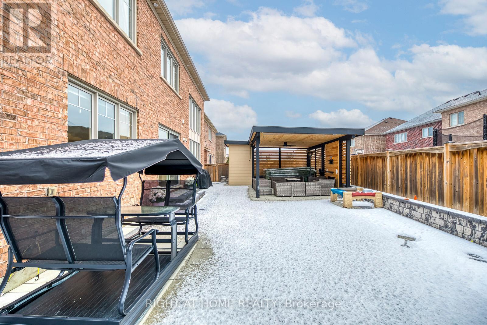 45 Torgan Trail, Vaughan, Ontario  L4H 3X6 - Photo 44 - N12986116