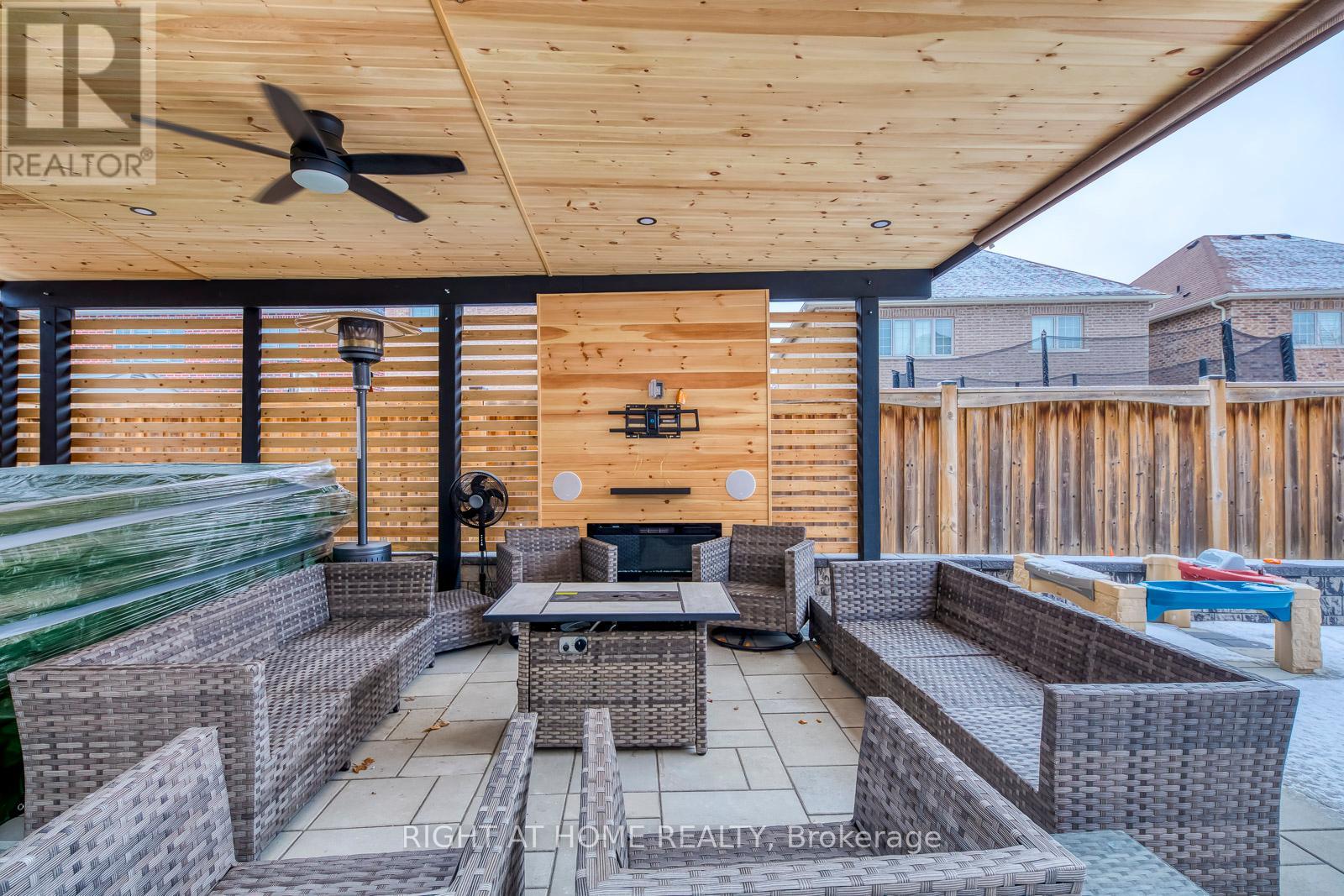 45 Torgan Trail, Vaughan, Ontario  L4H 3X6 - Photo 47 - N12986116