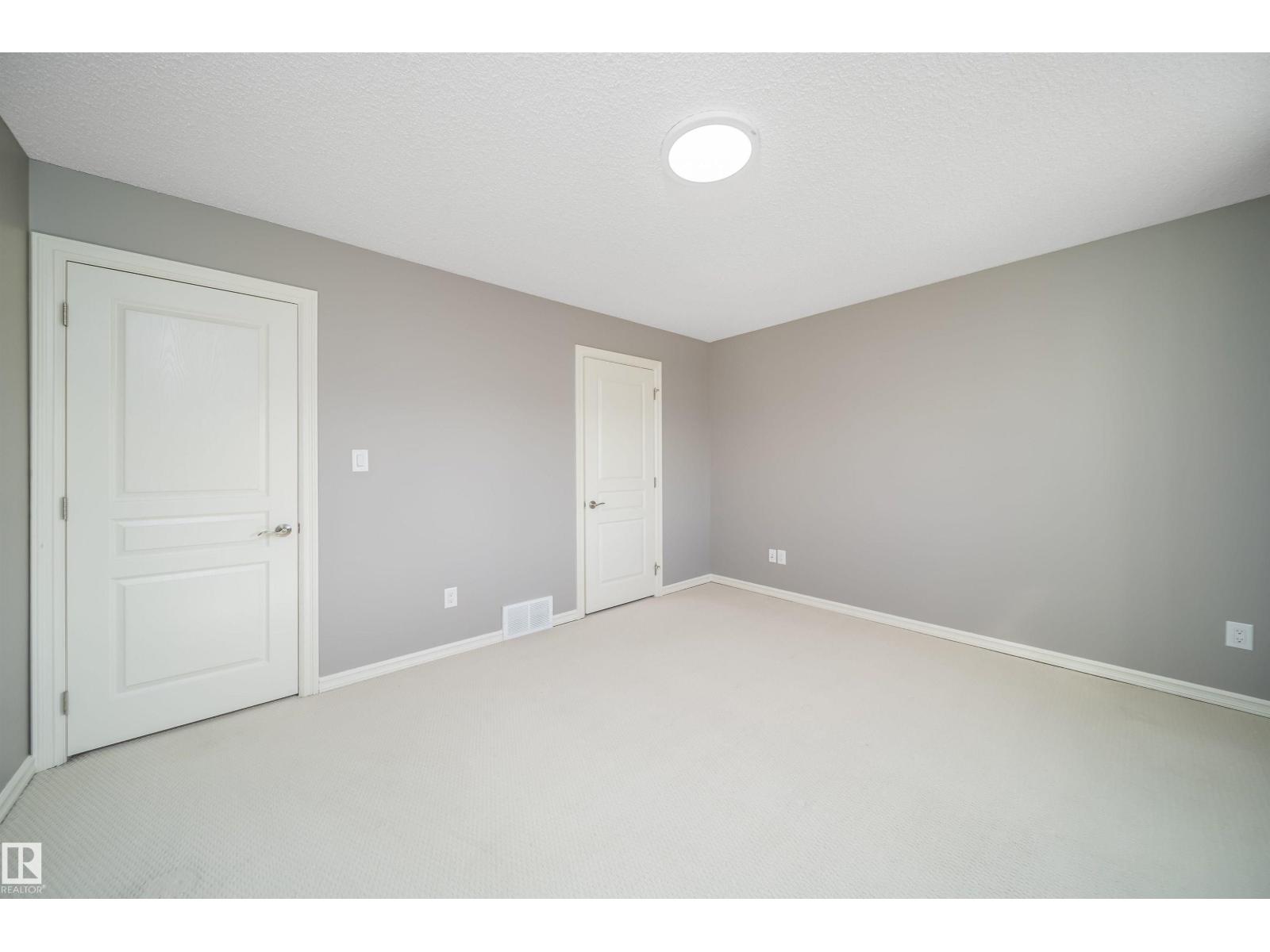 5935 6 Av Sw, Edmonton, Alberta  T6X 0G4 - Photo 13 - E4481823