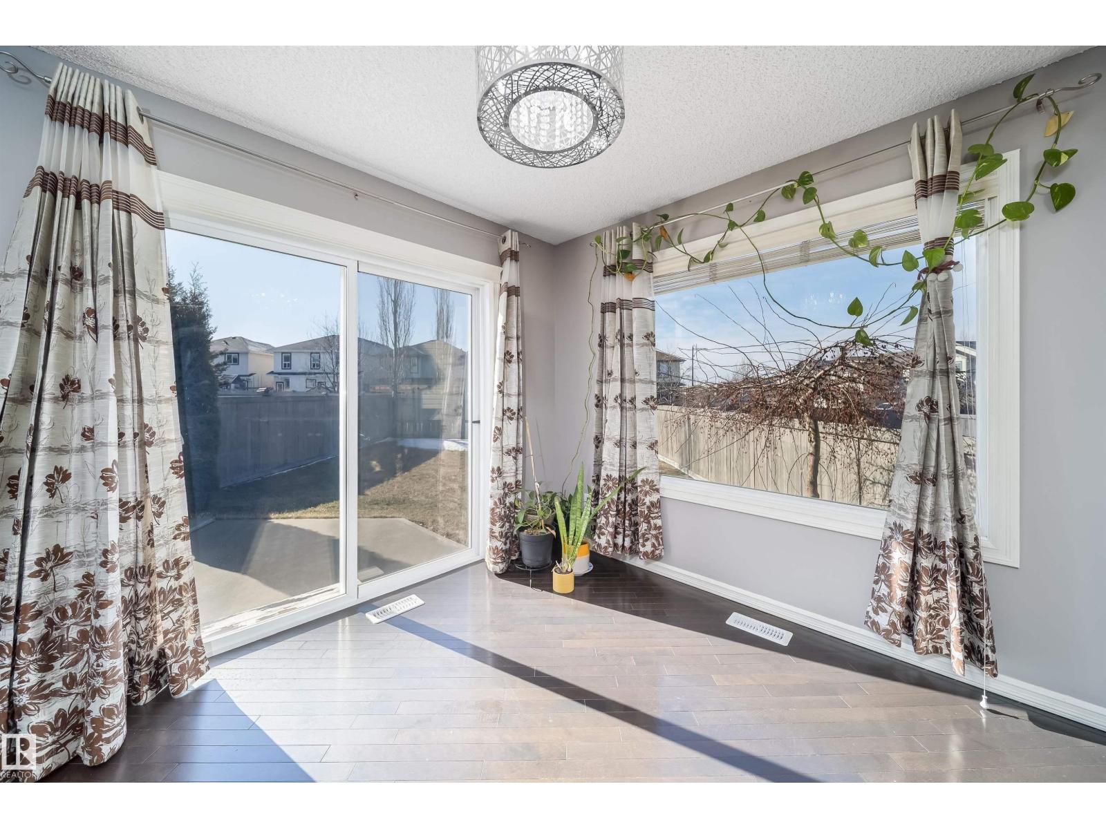 5935 6 Av Sw, Edmonton, Alberta  T6X 0G4 - Photo 25 - E4481823