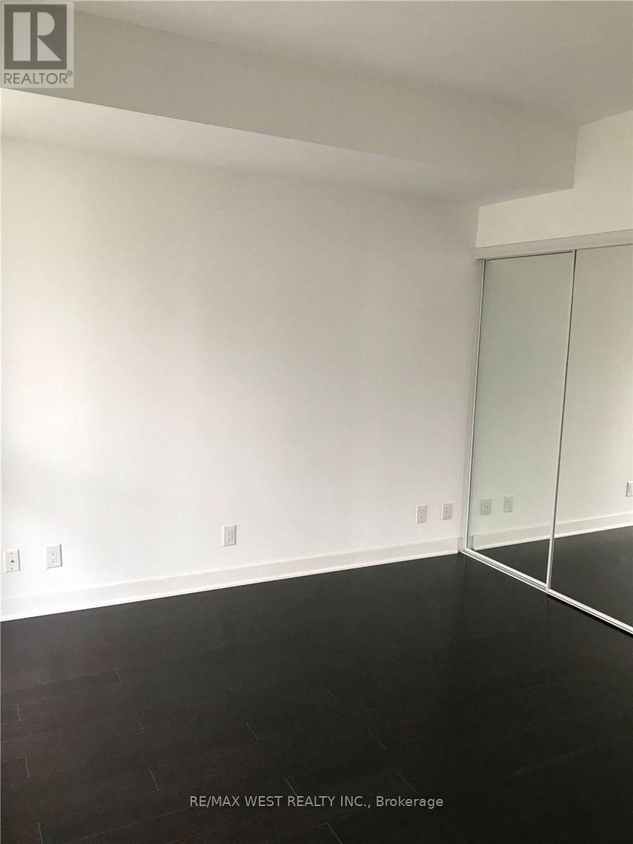 1106 - 15 Grenville Street, Toronto, Ontario  M4Y 1A1 - Photo 6 - C12978824