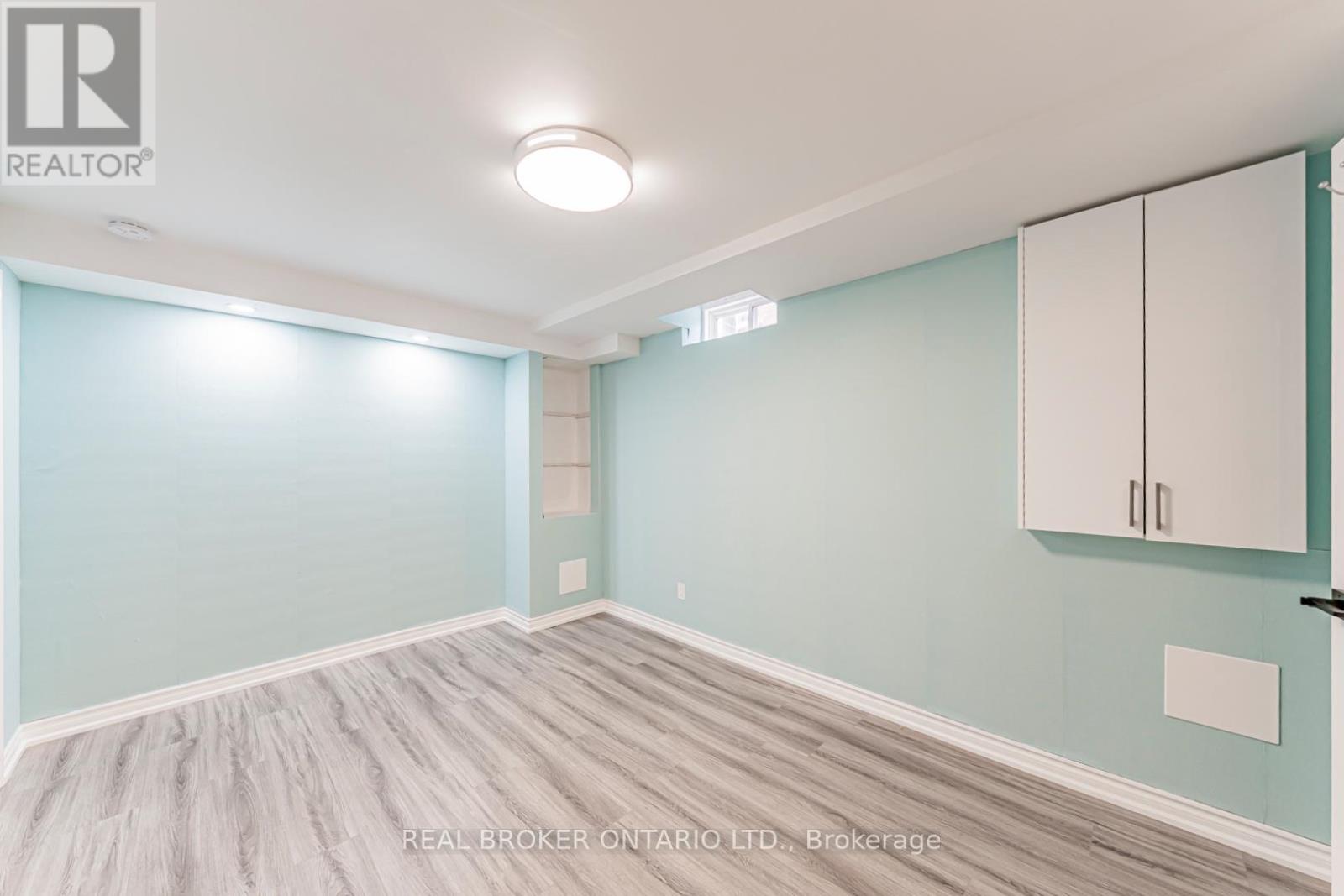 33 Kingshill Road, Richmond Hill, Ontario  L4E 4B1 - Photo 35 - N12980726