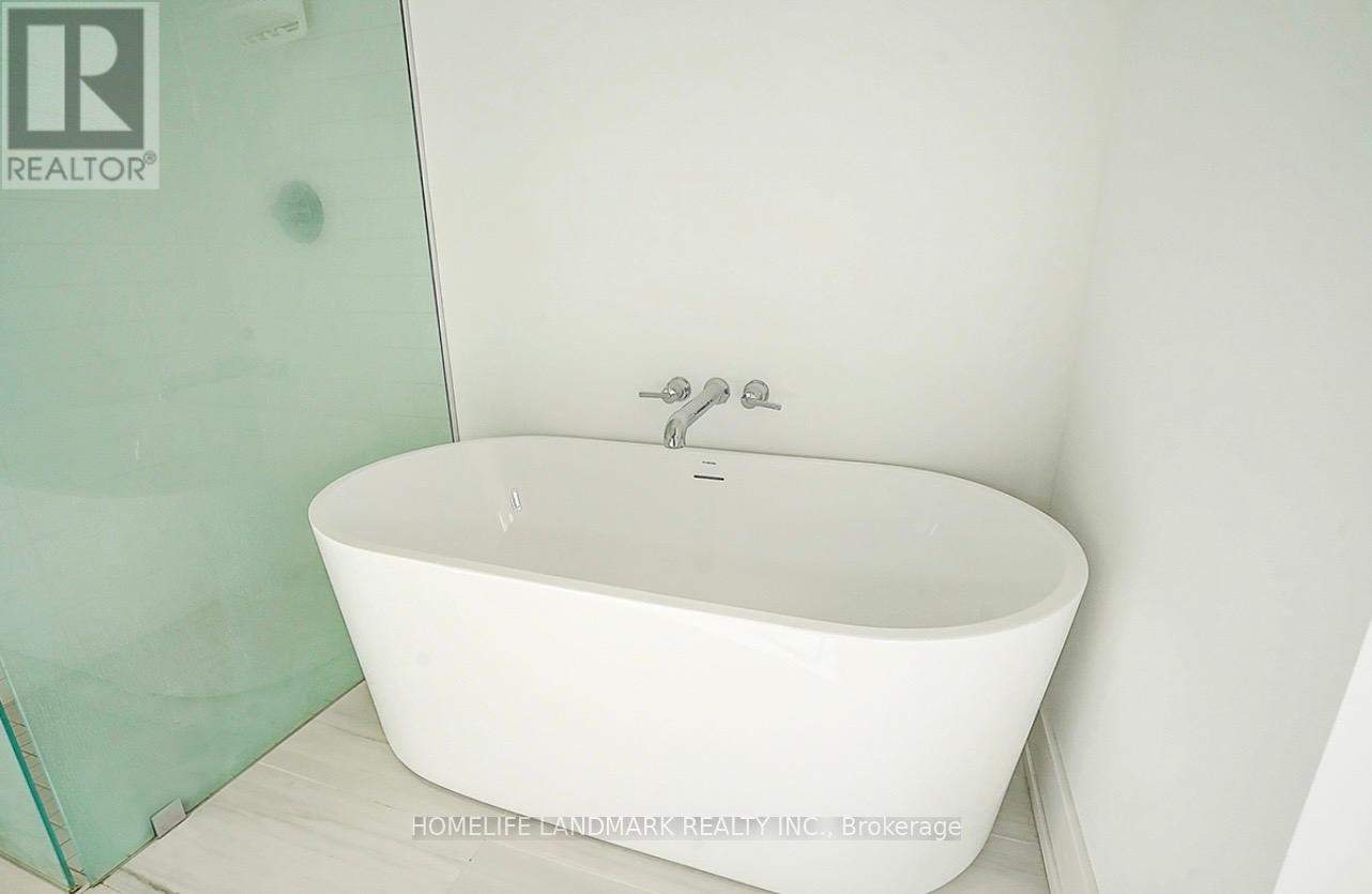 27 Chestnut Court, Aurora, Ontario  L4G 4A4 - Photo 34 - N12983030