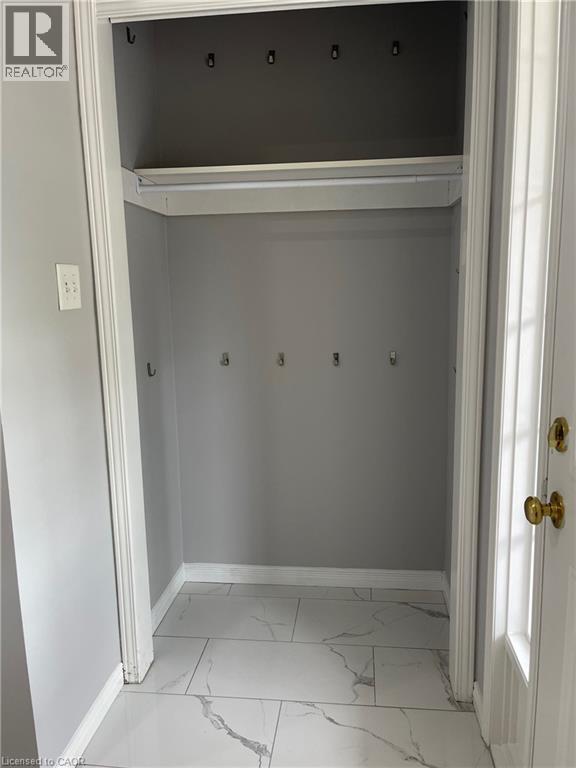 189 Sims Estate Drive, Kitchener, Ontario  N2A 0A6 - Photo 3 - 40819622