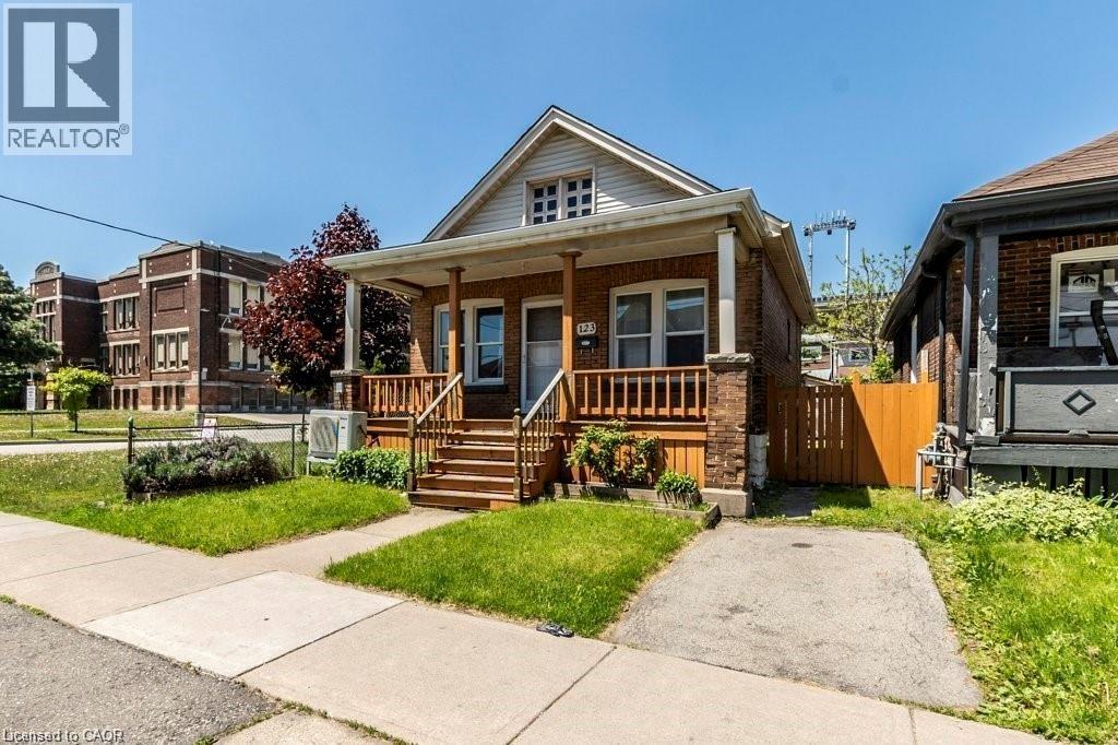 123 GAGE Avenue N, Hamilton, Ontario