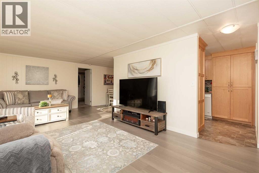 101 6 Avenue Ne, Milk River, Alberta  T0K 1M0 - Photo 3 - A2277106