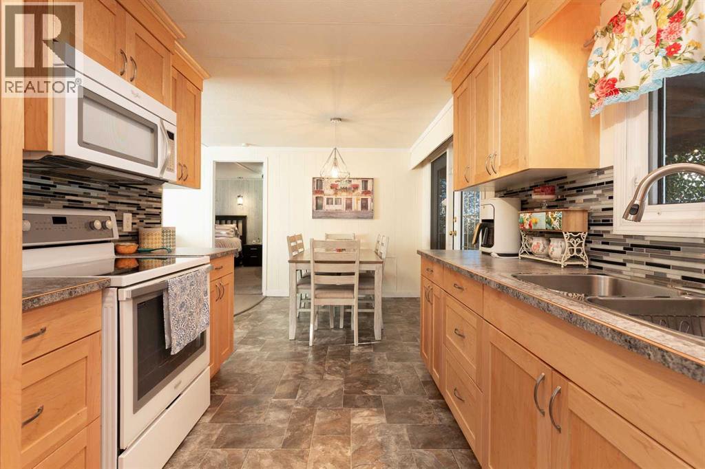 101 6 Avenue Ne, Milk River, Alberta  T0K 1M0 - Photo 9 - A2277106