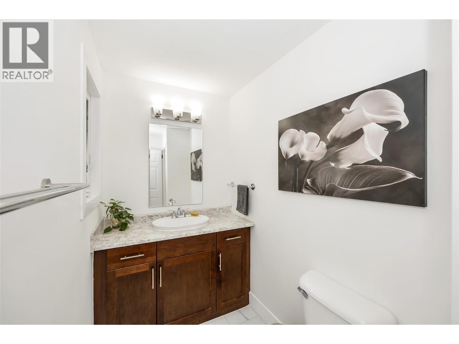 5844 Pleasant Valley Road, Vernon, British Columbia  V1B 3L6 - Photo 11 - 10377226