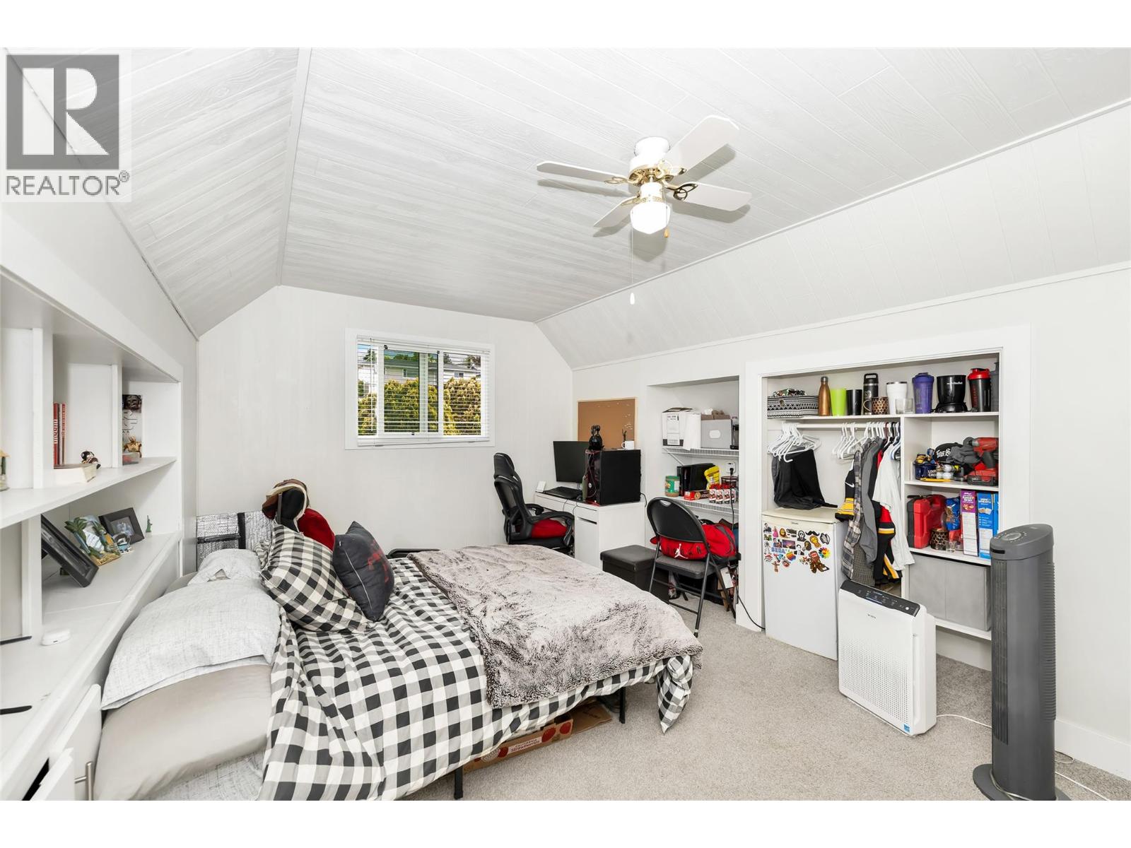 5844 Pleasant Valley Road, Vernon, British Columbia  V1B 3L6 - Photo 19 - 10377226