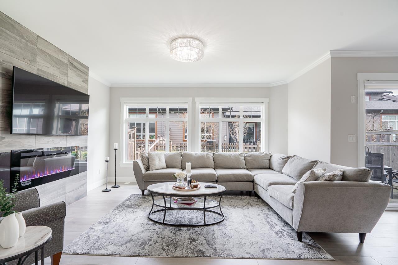 12 17033 Fraser Highway, Surrey, British Columbia  V4N 6V2 - Photo 2 - R3109857