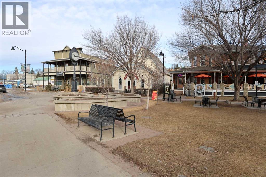 18 Maple Street, Okotoks, Alberta  T1S 1J6 - Photo 48 - A2284740