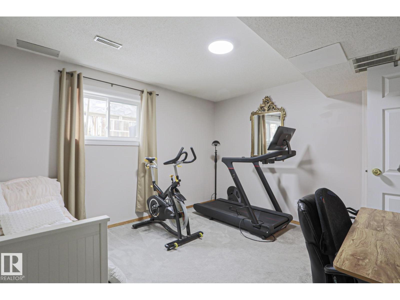 9319 92 St Nw, Edmonton, Alberta  T6C 3R7 - Photo 35 - E4481714