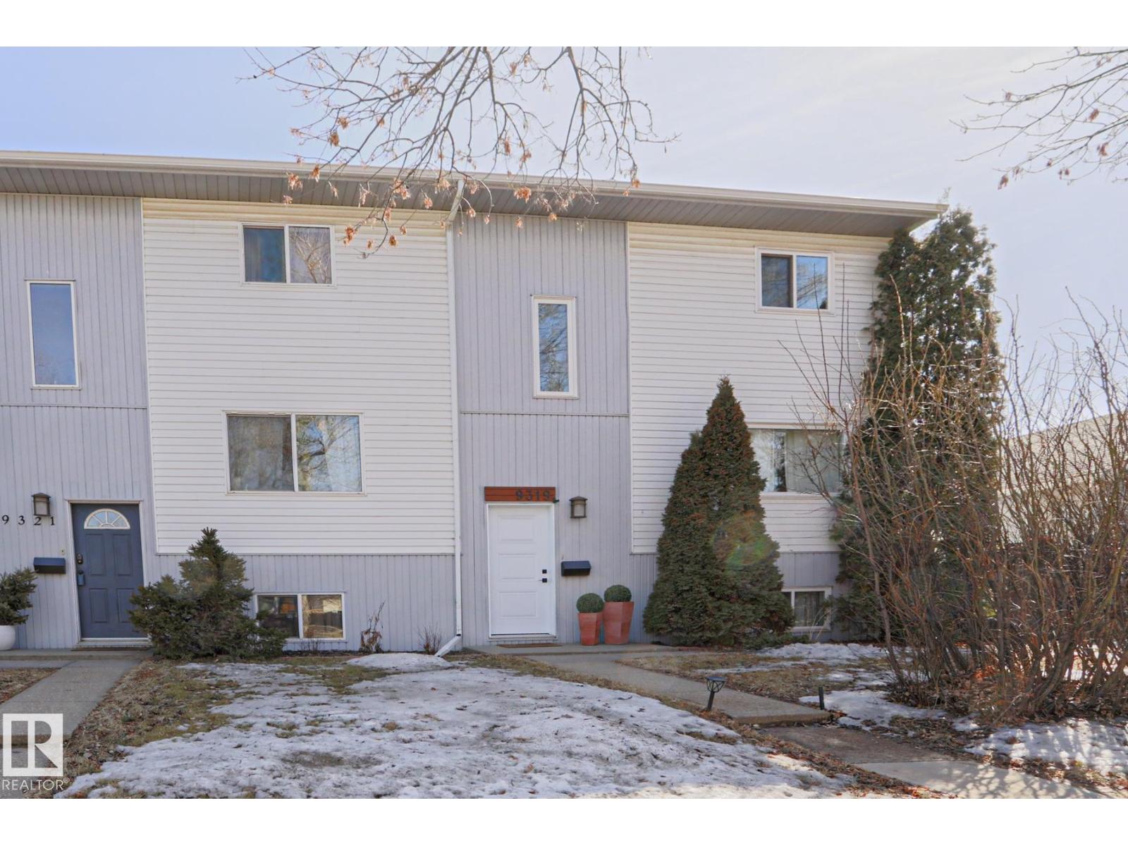 9319 92 St Nw, Edmonton, Alberta  T6C 3R7 - Photo 3 - E4481714