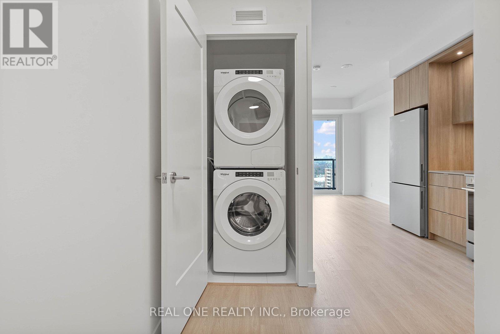 1602 - 60 Central Park Roadway, Toronto, Ontario  M9A 0E6 - Photo 24 - W12954890