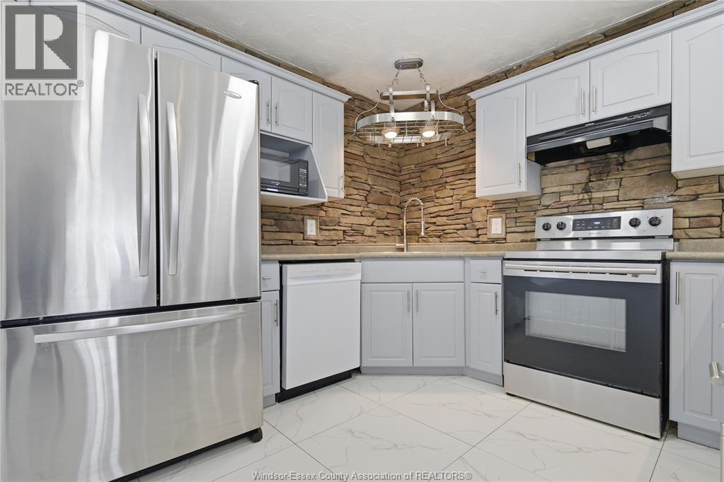 1446 Heritage Garden Crescent, Lakeshore, Ontario - Photo 12 - 26007810