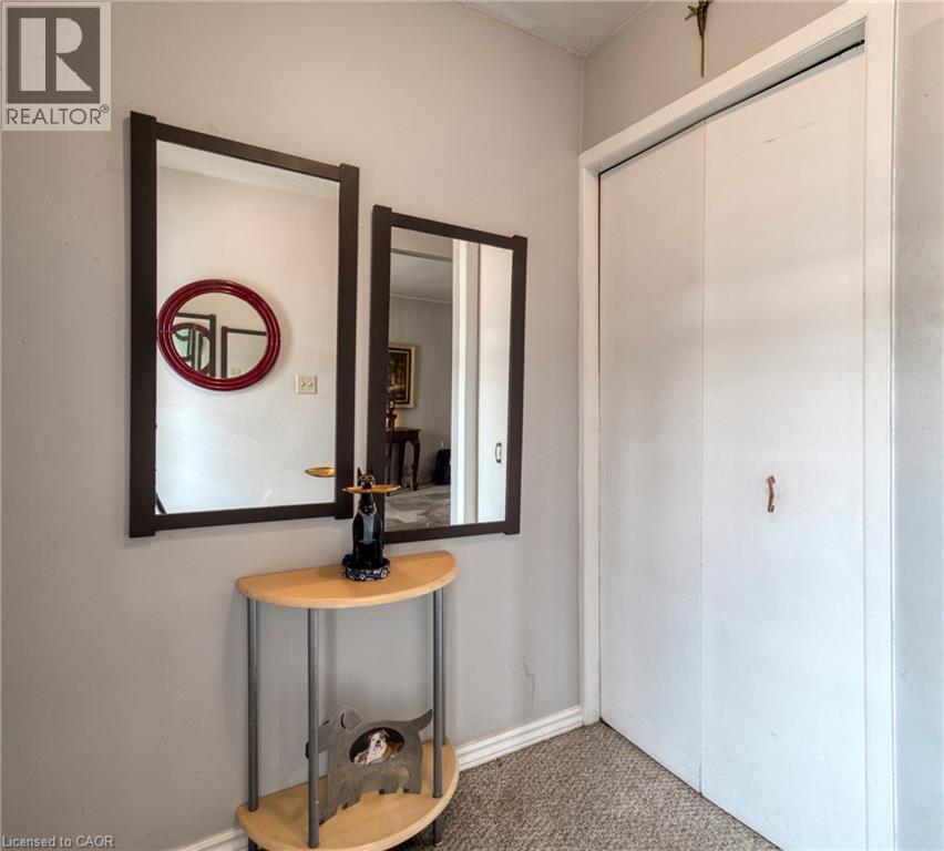 44 Breckenridge Drive, Kitchener, Ontario  N2B 2N9 - Photo 6 - 40816538