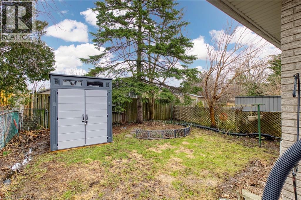 44 Breckenridge Drive, Kitchener, Ontario  N2B 2N9 - Photo 28 - 40816538