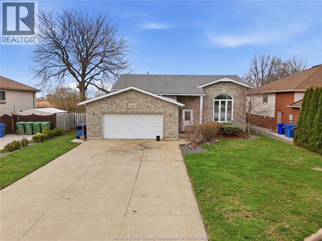 1446 Heritage Garden Crescent, Lakeshore, Ontario   - Photo 1 - 26007810