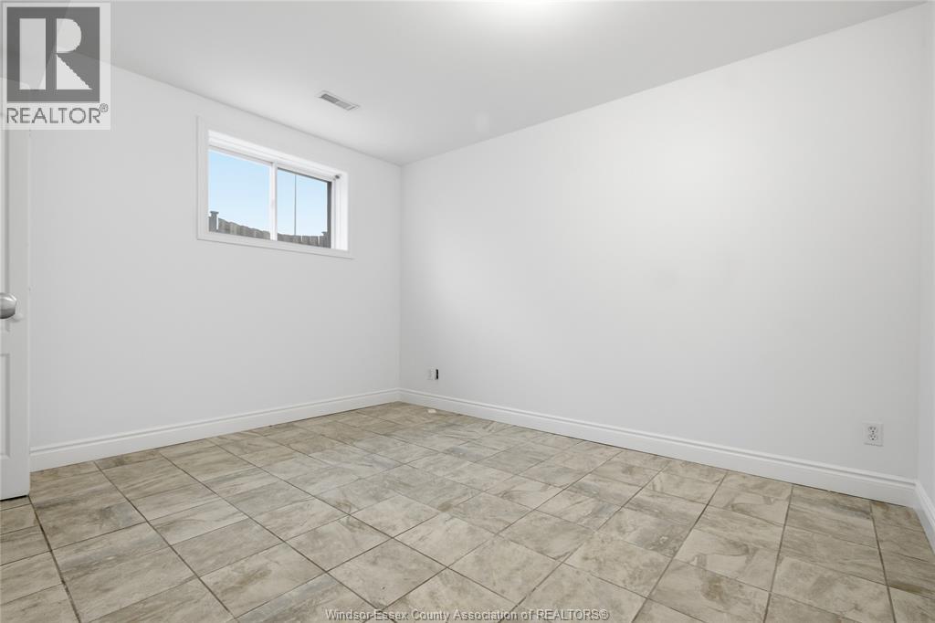 1446 Heritage Garden Crescent, Lakeshore, Ontario - Photo 32 - 26007810