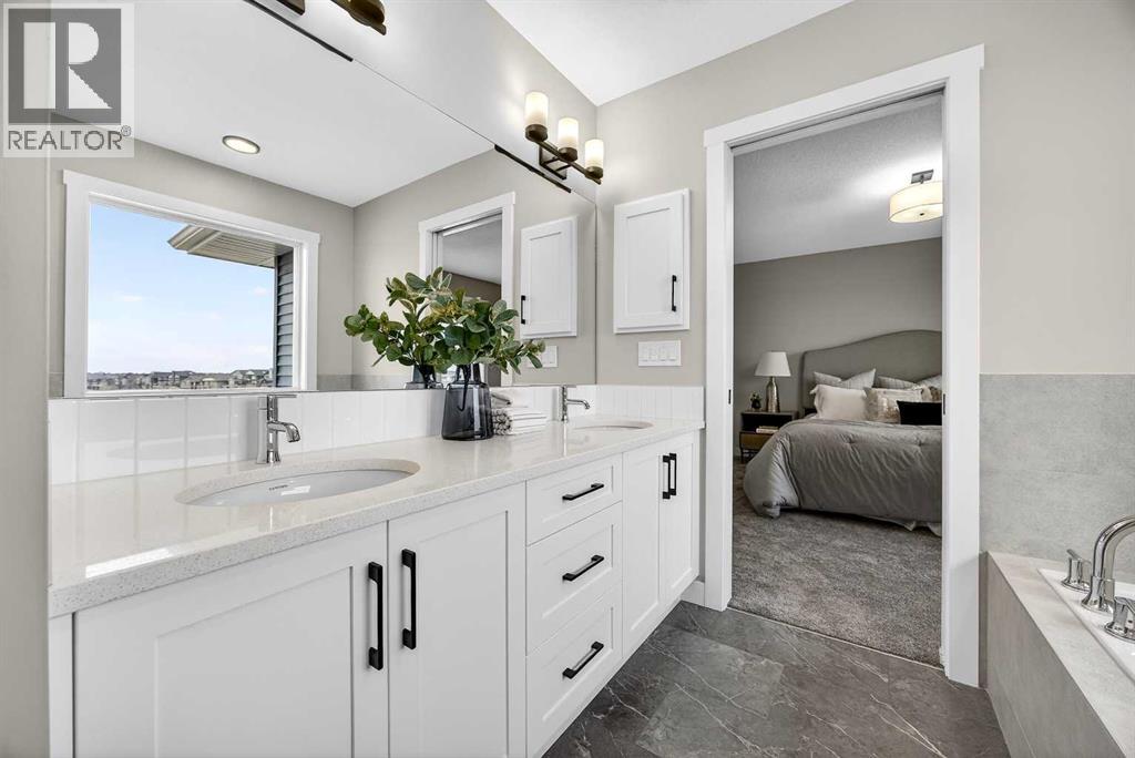 218 Bayview Park SW, Airdrie, Alberta  T4B 3B1 - Photo 32 - A2298006