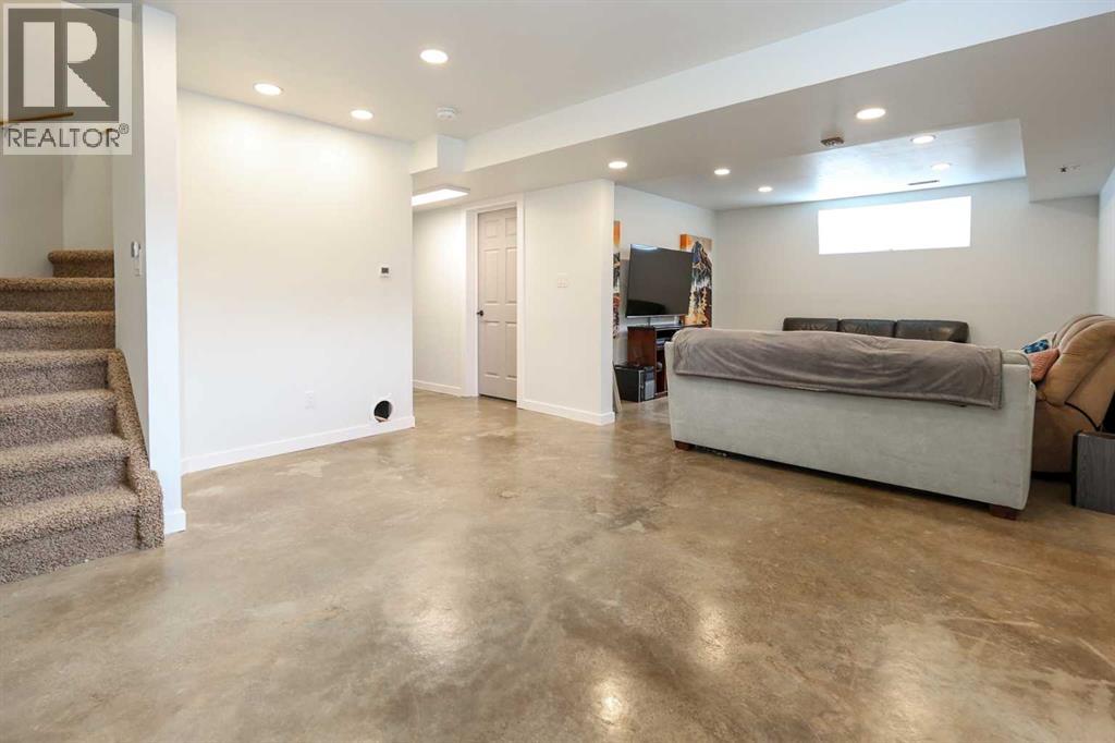 98 Pine Crescent, Blackfalds, Alberta  T4M 0E2 - Photo 34 - A2294933