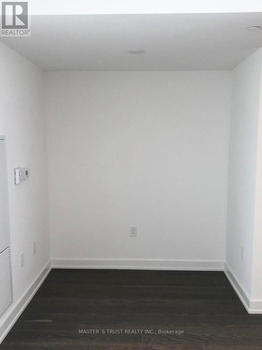 2807 - 11 Wellesley Street W, Toronto, Ontario  M4Y 0G4 - Photo 3 - C12986150