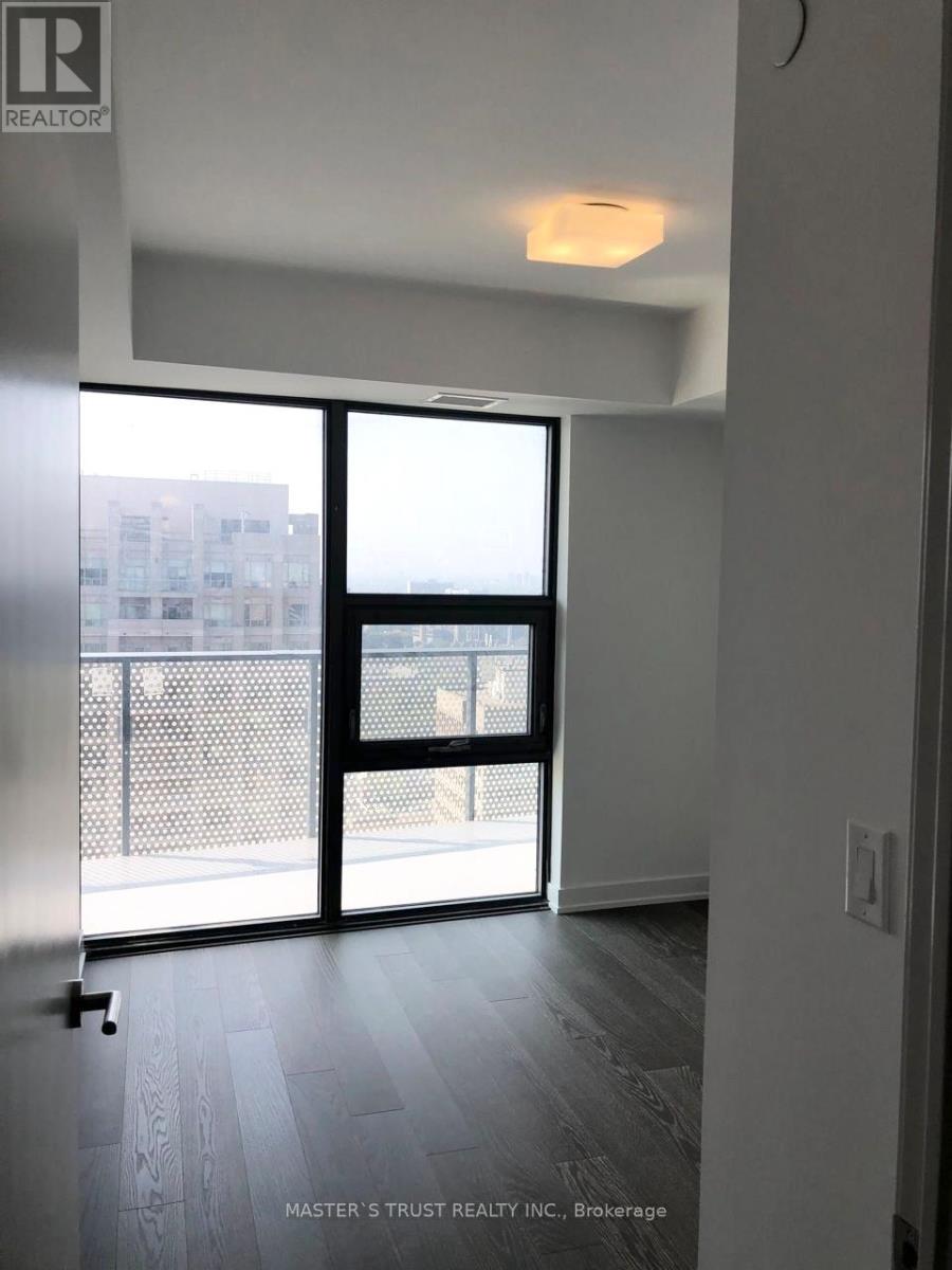 2807 - 11 Wellesley Street W, Toronto, Ontario  M4Y 0G4 - Photo 5 - C12986150