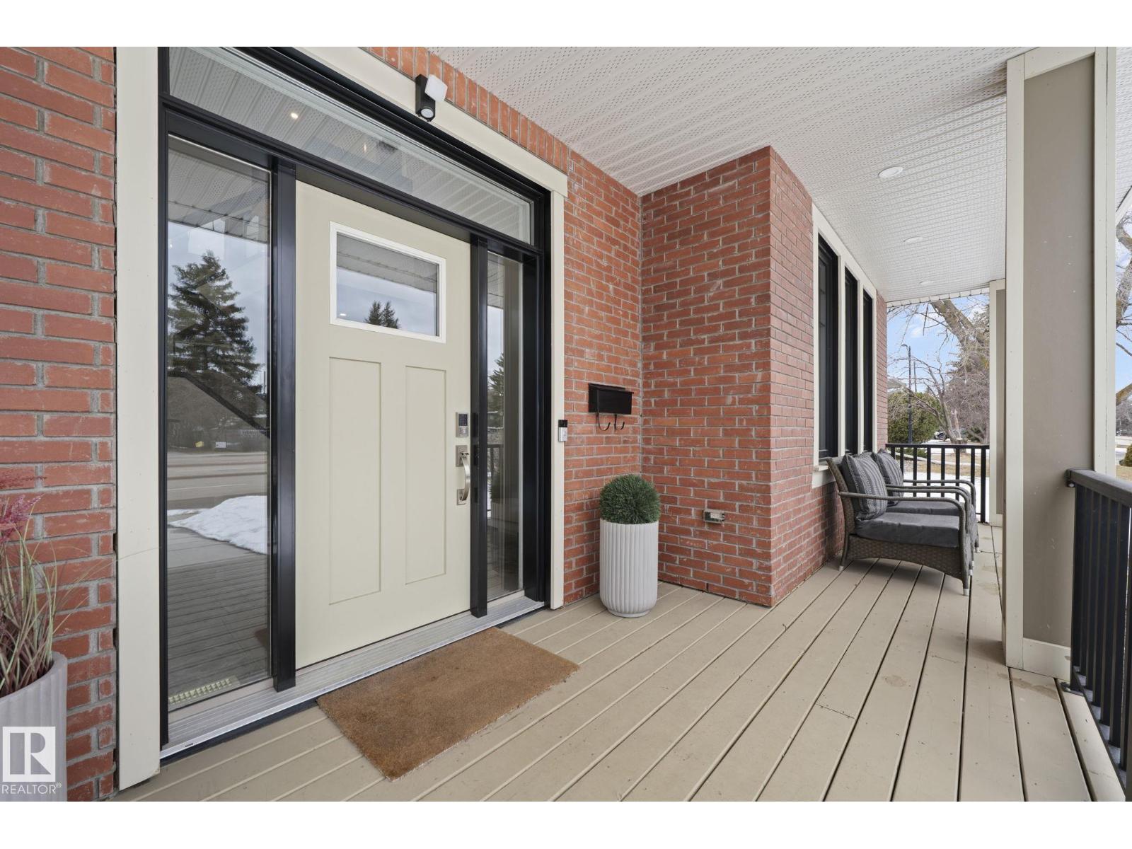 13911 Buena Vista Rd Nw, Edmonton, Alberta  T5R 5R9 - Photo 3 - E4481827