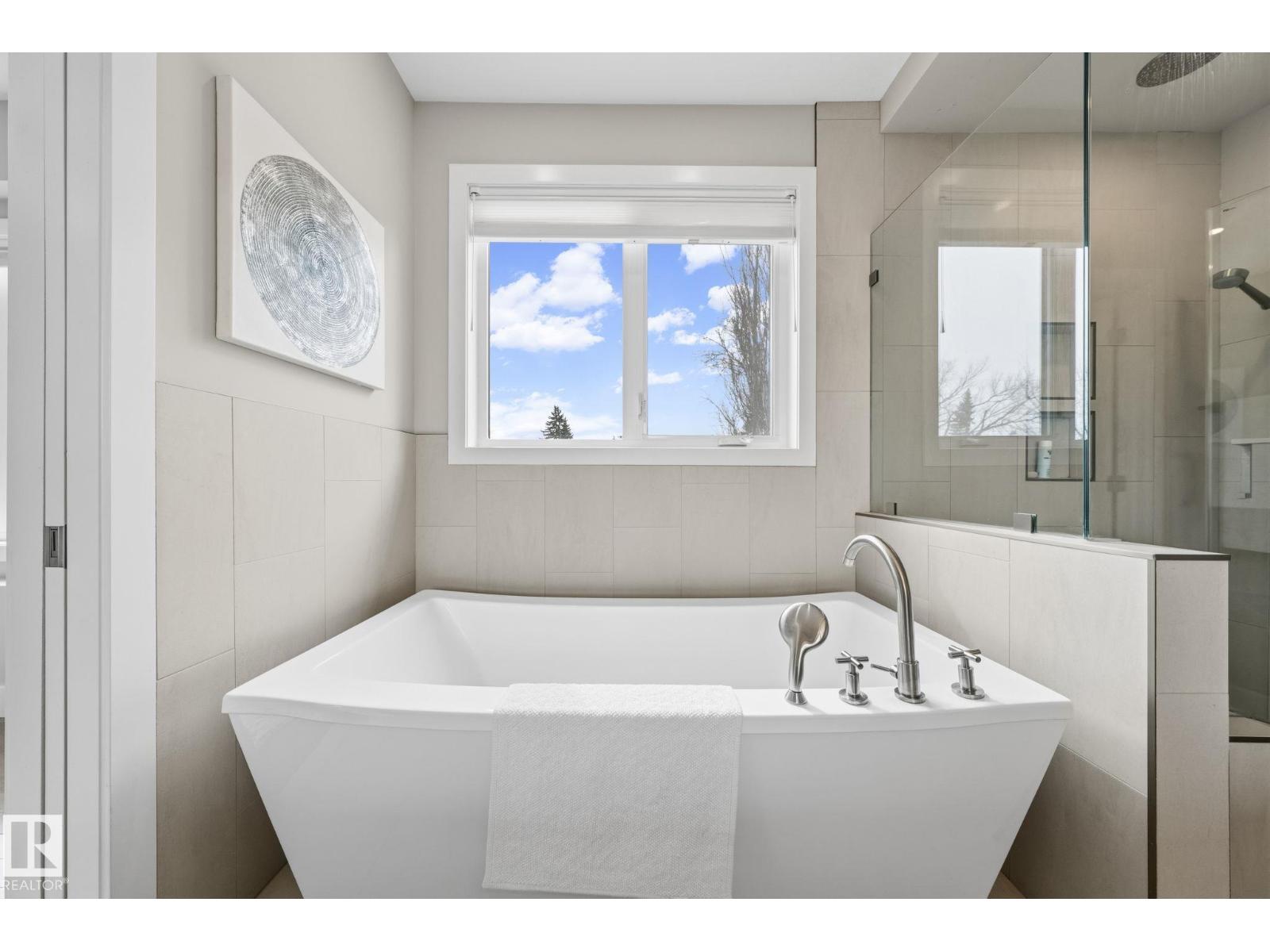 13911 Buena Vista Rd Nw, Edmonton, Alberta  T5R 5R9 - Photo 45 - E4481827