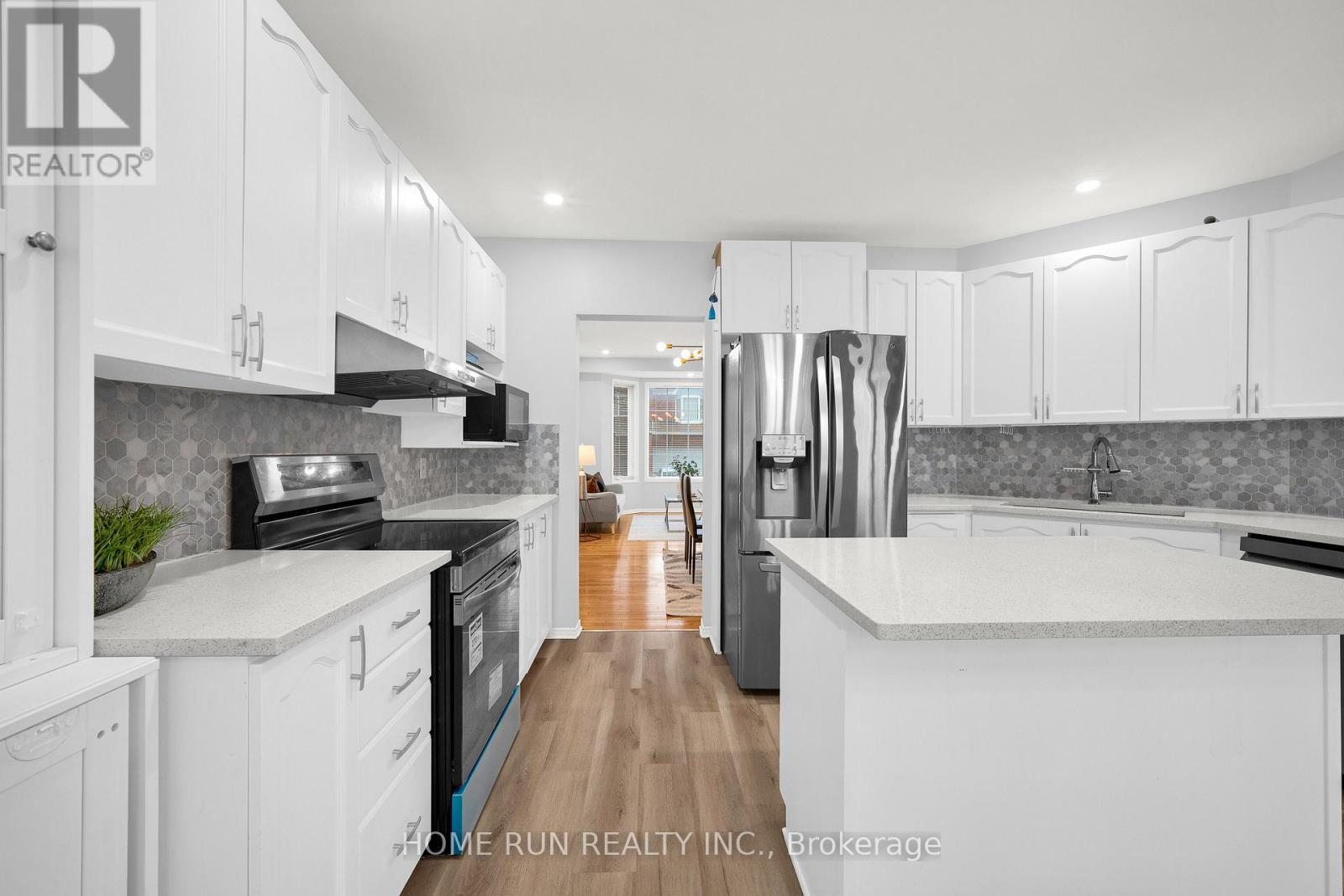 10 Pavona Street, Ottawa, Ontario  K2G 6T2 - Photo 18 - X12986146