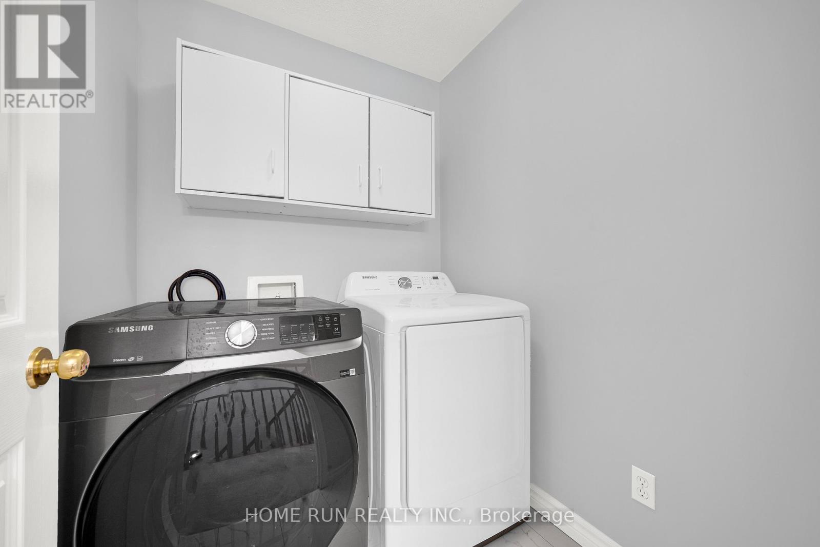 10 Pavona Street, Ottawa, Ontario  K2G 6T2 - Photo 38 - X12986146