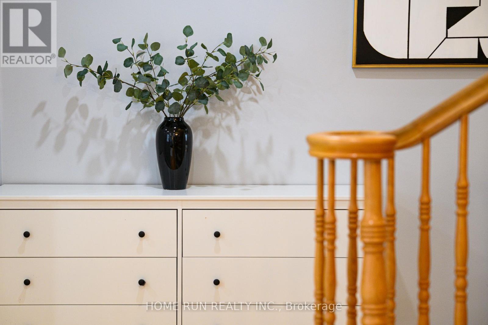 10 Pavona Street, Ottawa, Ontario  K2G 6T2 - Photo 4 - X12986146