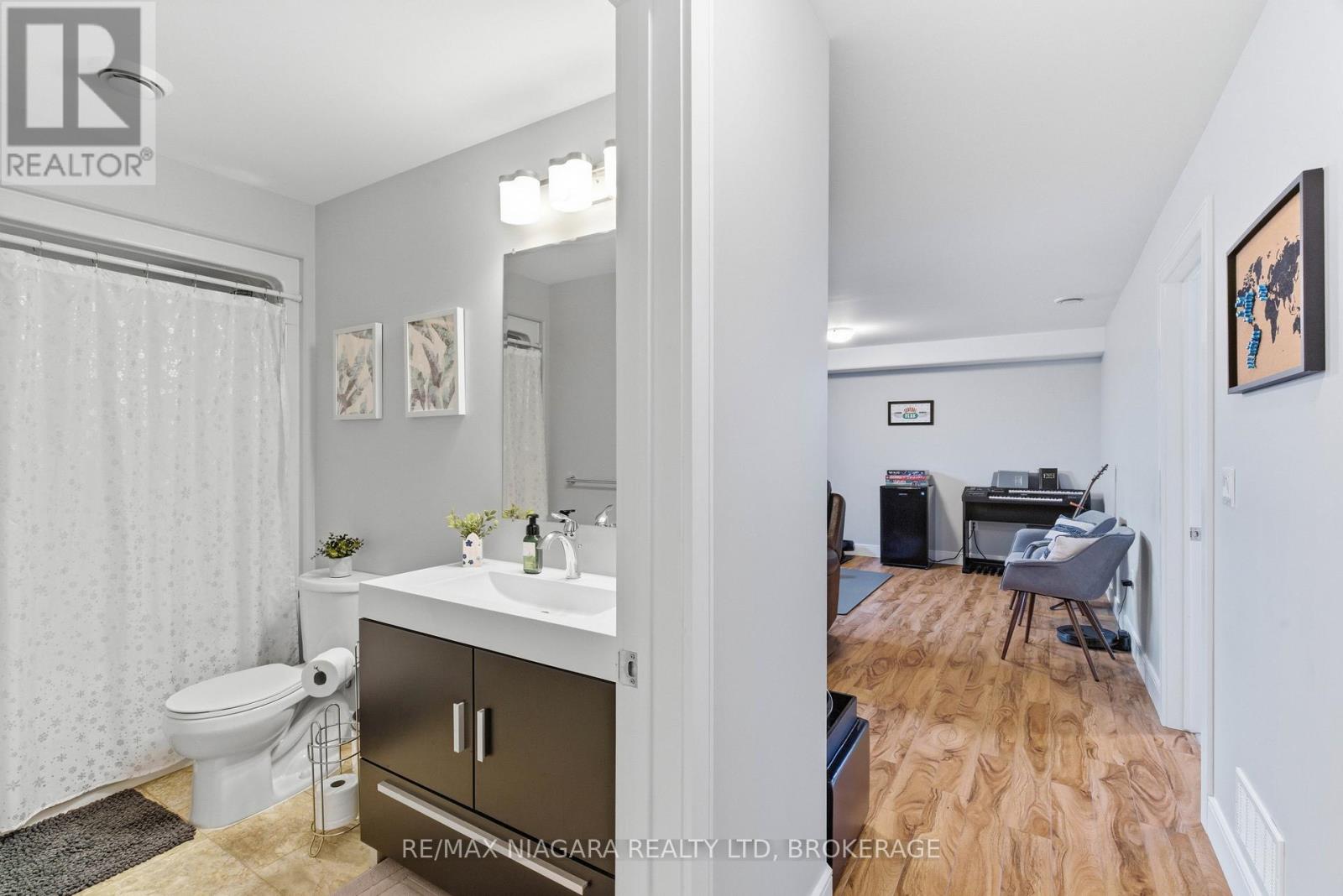 9 Granite Drive, Belleville, Ontario  K8P 4G3 - Photo 33 - X12986152