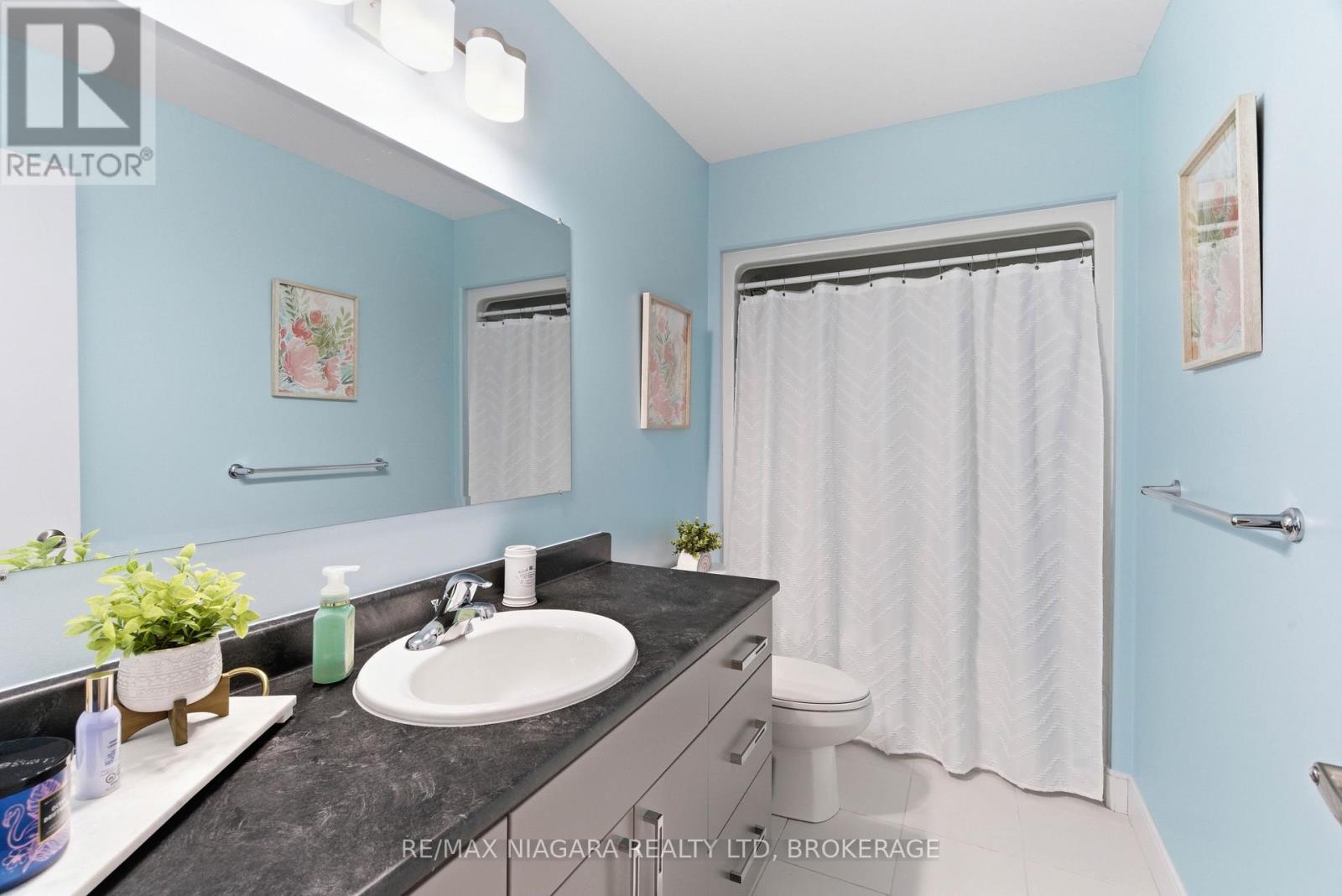 9 Granite Drive, Belleville, Ontario  K8P 4G3 - Photo 8 - X12986152