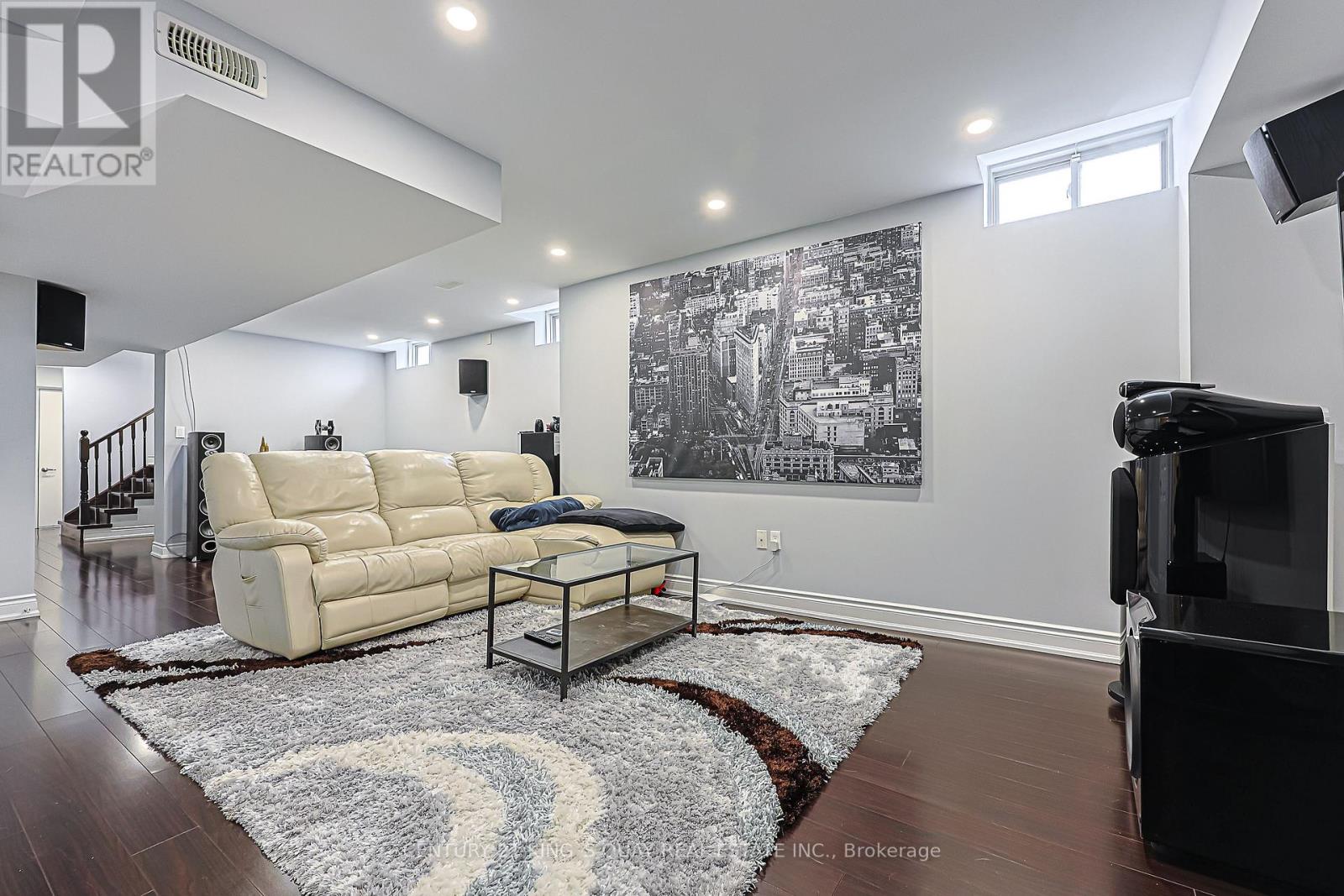 221 Delbert Circle, Whitchurch-Stouffville, Ontario  L4A 0Y7 - Photo 21 - N12986140