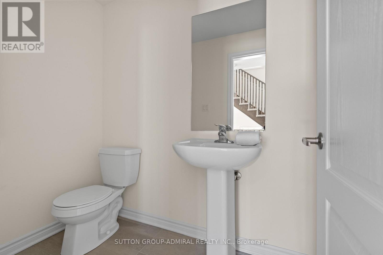 83 Shelburne Avenue, Wasaga Beach, Ontario  L9Z 0L2 - Photo 20 - S12986156