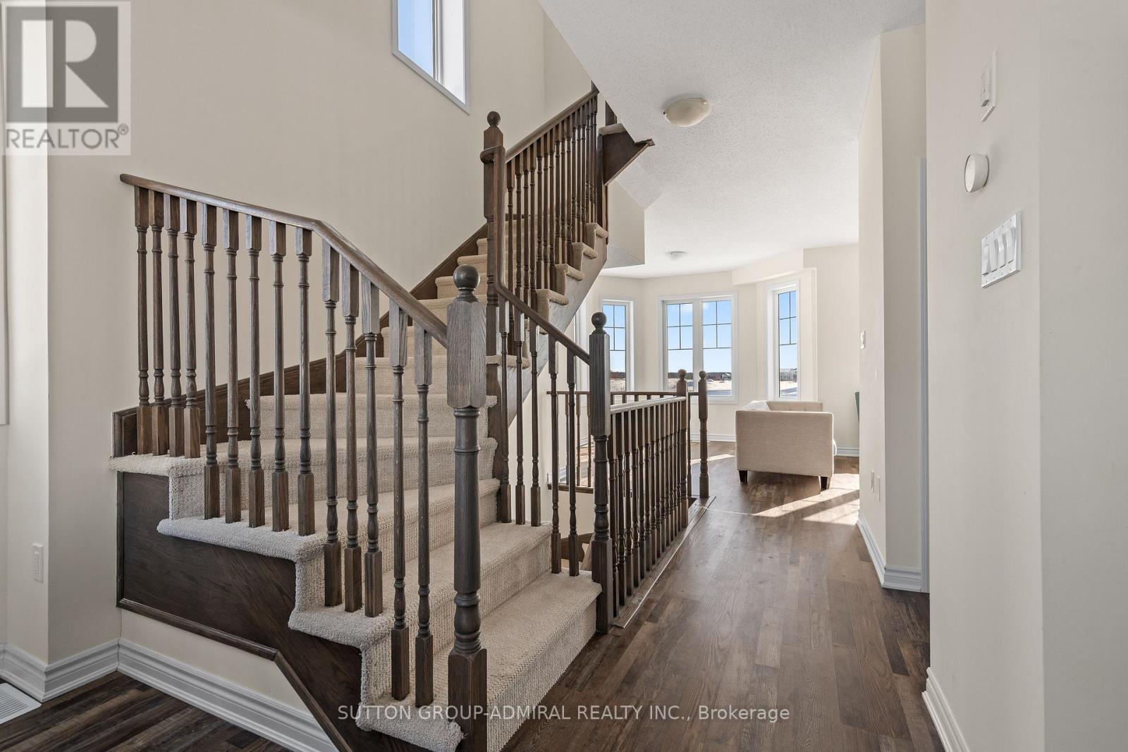 83 Shelburne Avenue, Wasaga Beach, Ontario  L9Z 0L2 - Photo 22 - S12986156