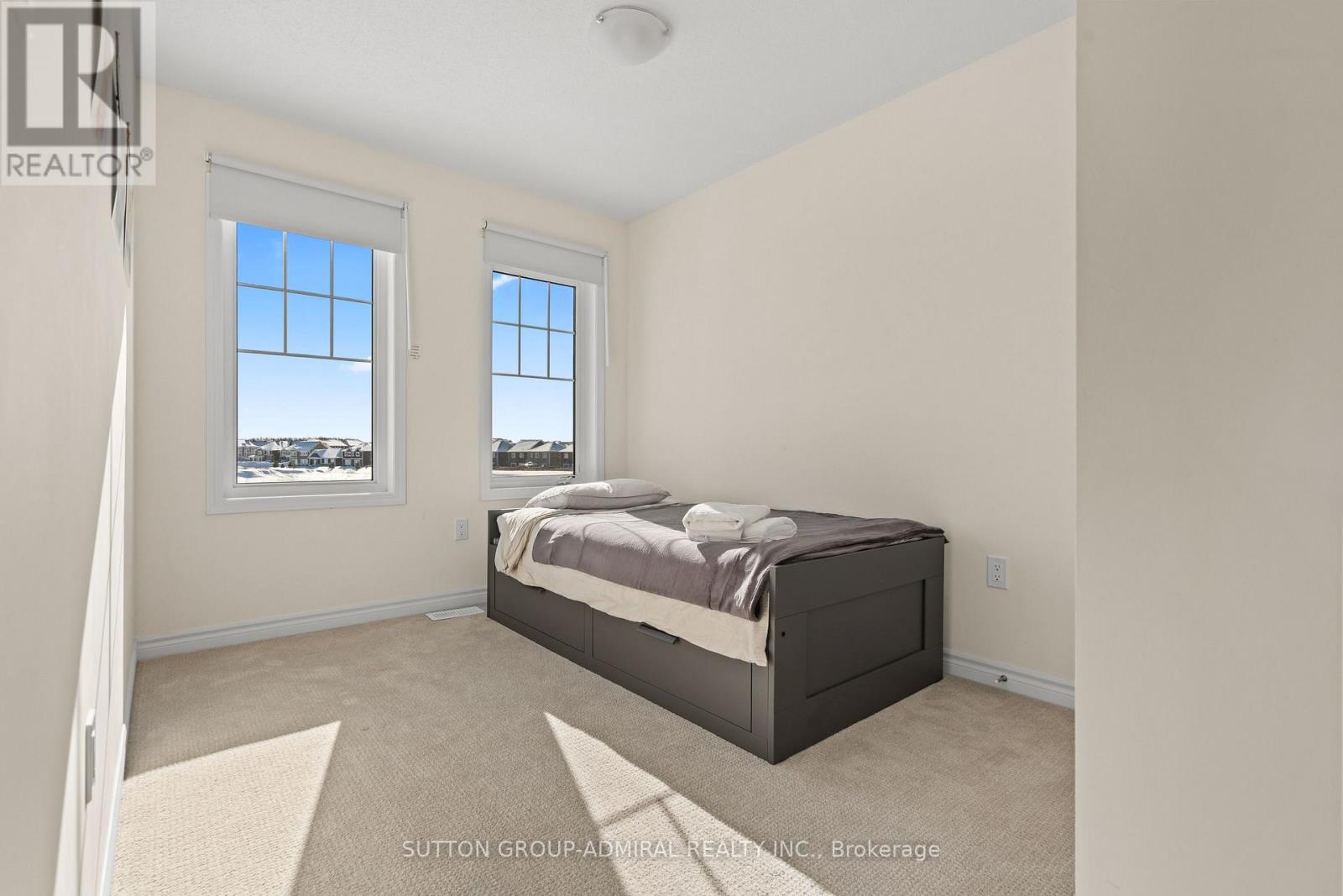 83 Shelburne Avenue, Wasaga Beach, Ontario  L9Z 0L2 - Photo 28 - S12986156